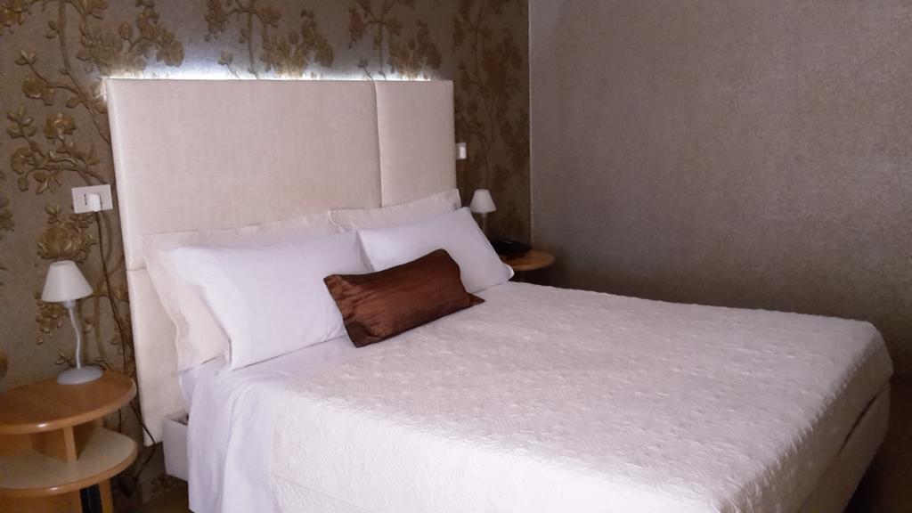 Hotel Riviera Marina di Ravenna Eksteriør billede